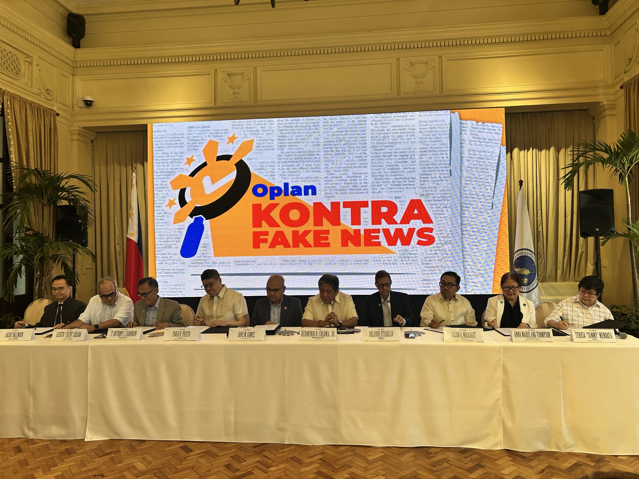 INQUIRER.net - LOOK: The Presidential Communications... | Facebook