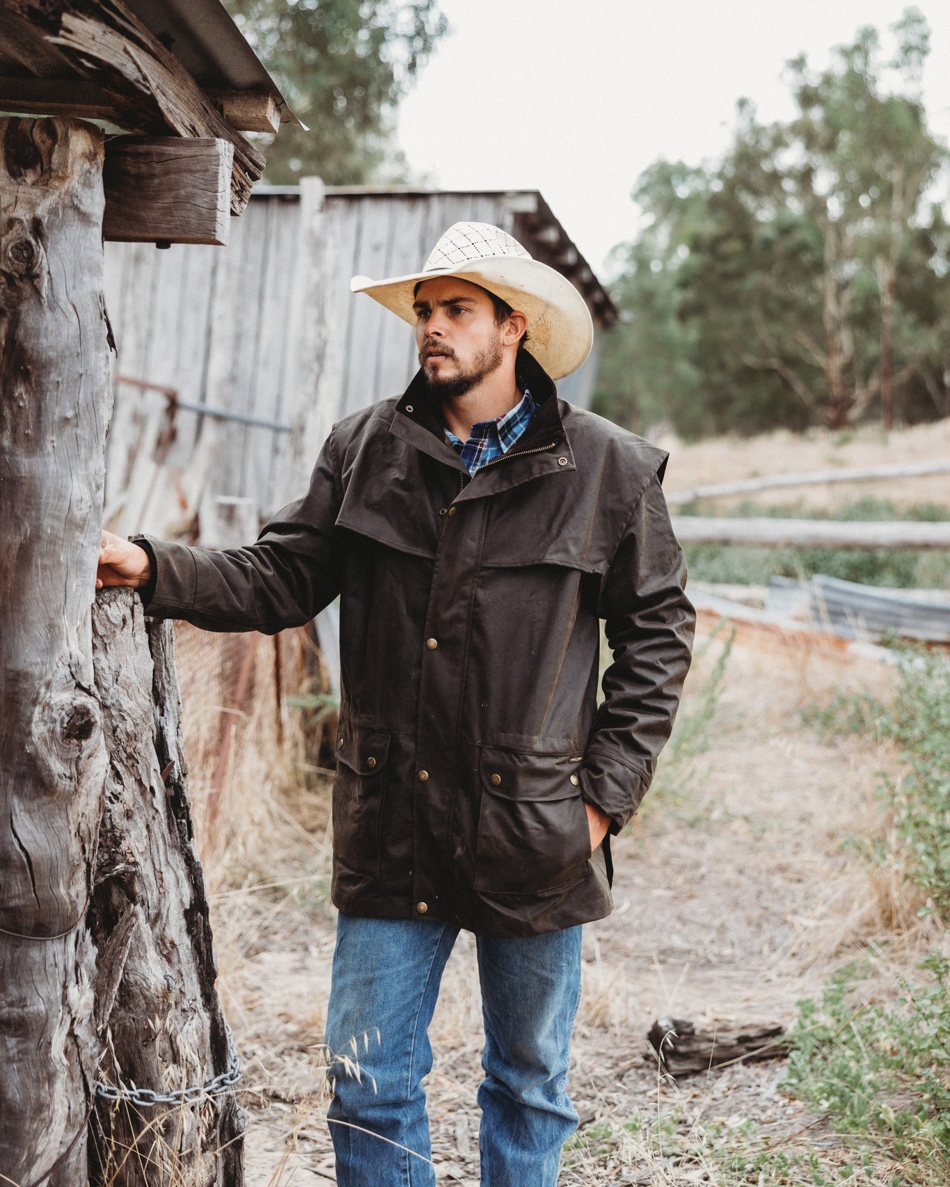 Driza-Bone - A traditional field coat, the Bushman is crafted from