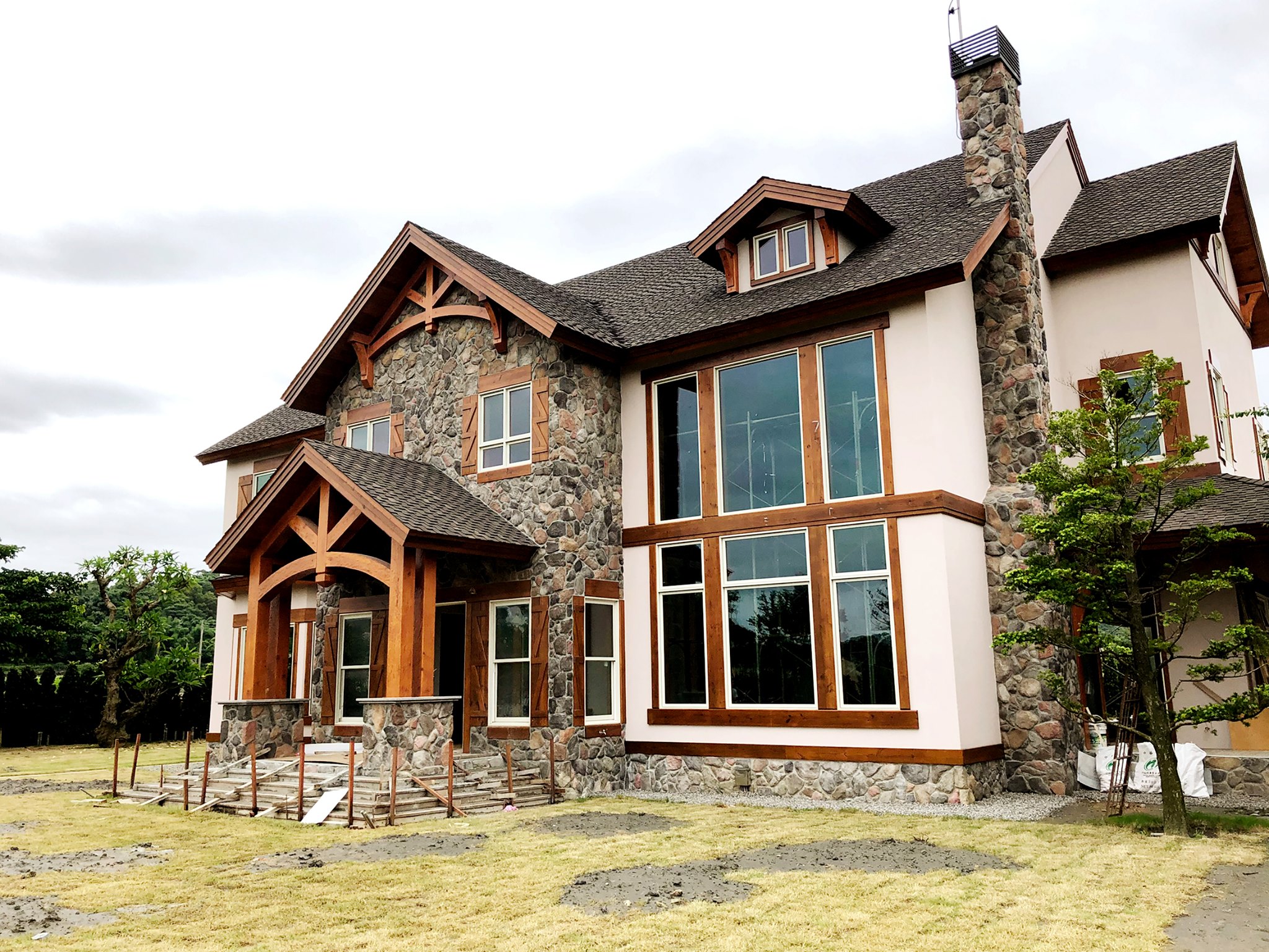 【未來的一年四季裡，將擁有自在般的幸福】... - 居林木構建築 Asperworld Log & Timber Homes | Facebook