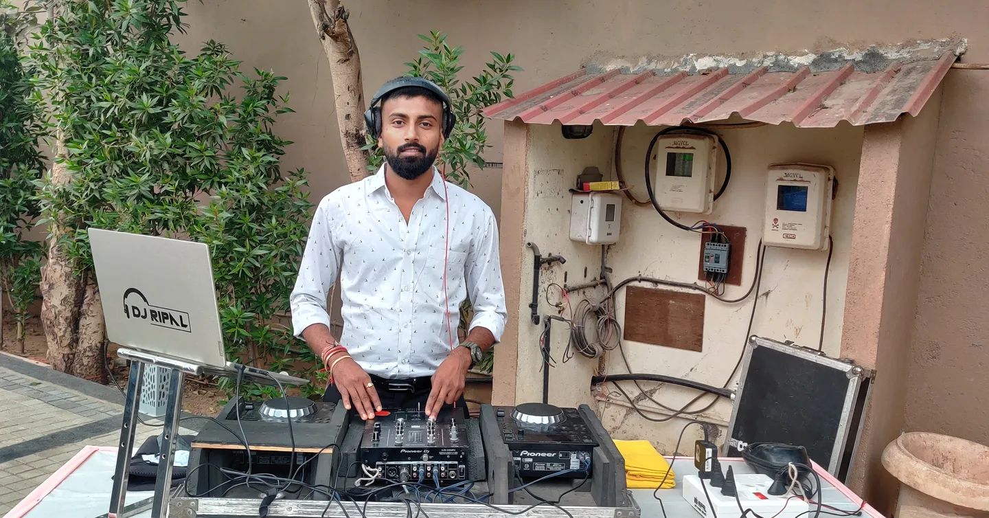 Jay Ambe Sound DJ Ripal