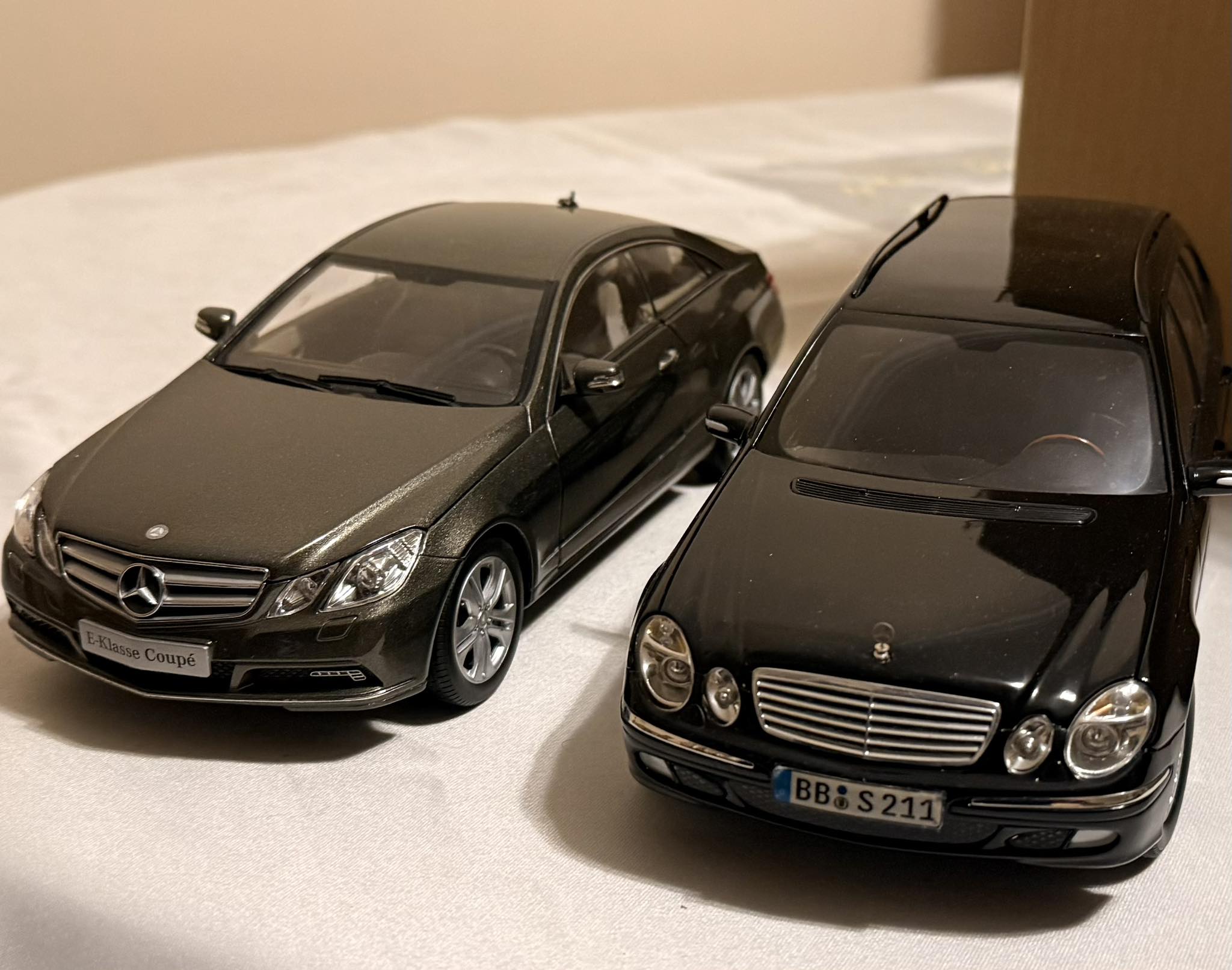 Mercedes E-Klasse coupe & cabrio, Norev, 1:18.