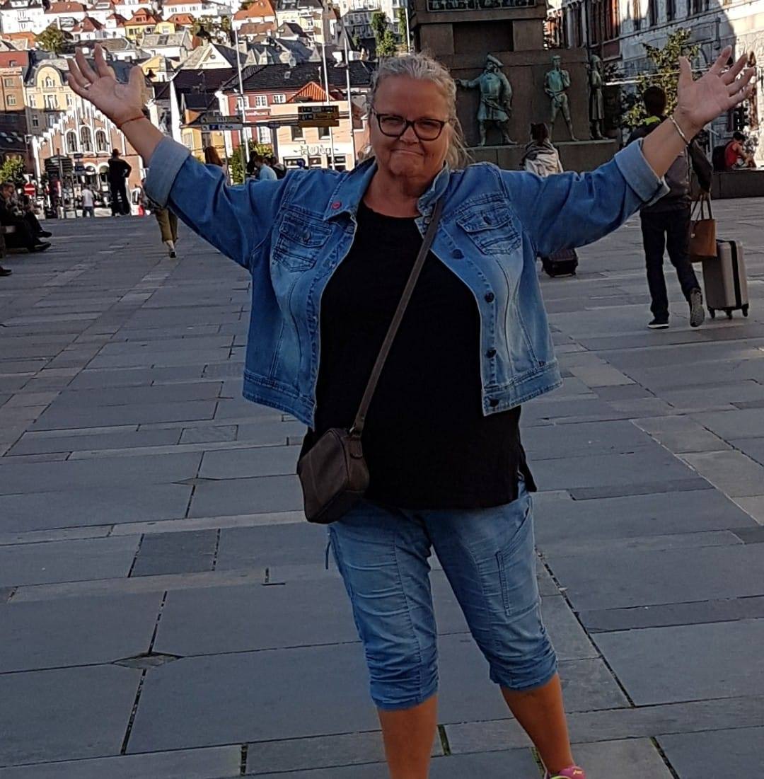 KIWI - Vi på KIWI Næroset ønsker alle ei god pinse, og... | Facebook