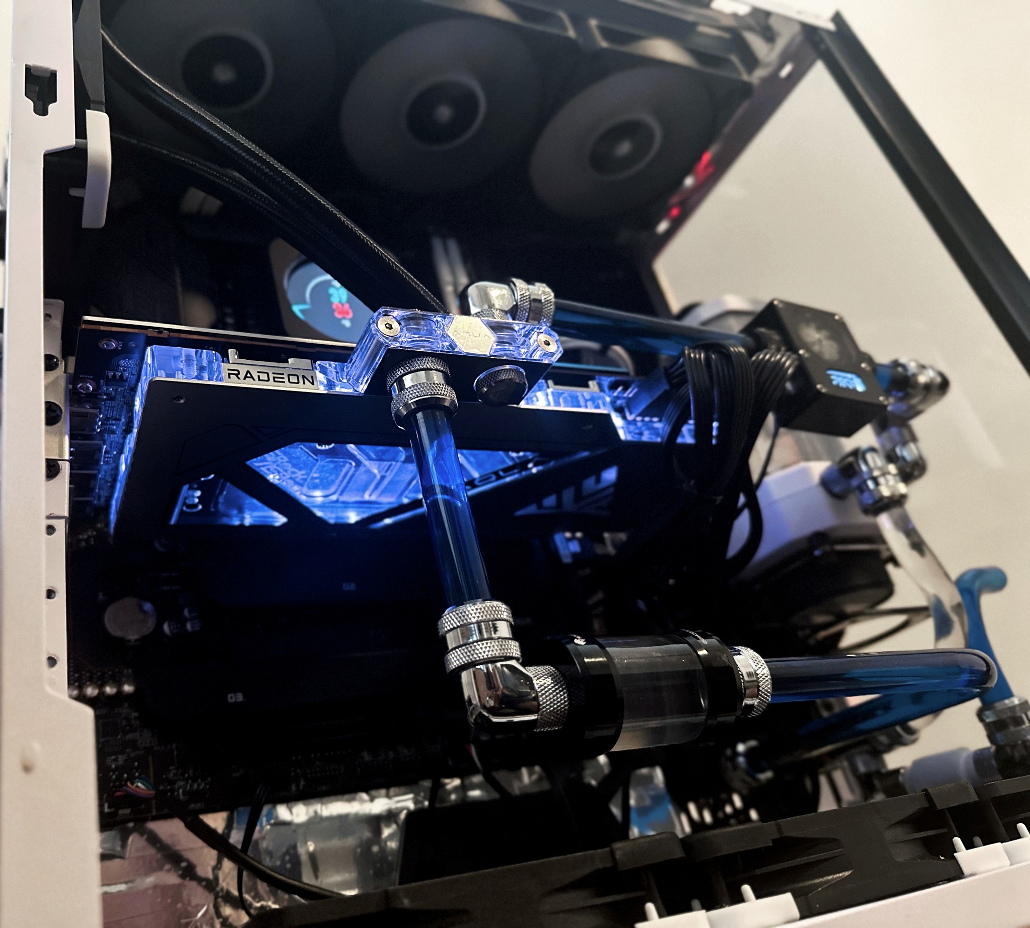 Core i9 13900k gaming pc build with 9070 xt