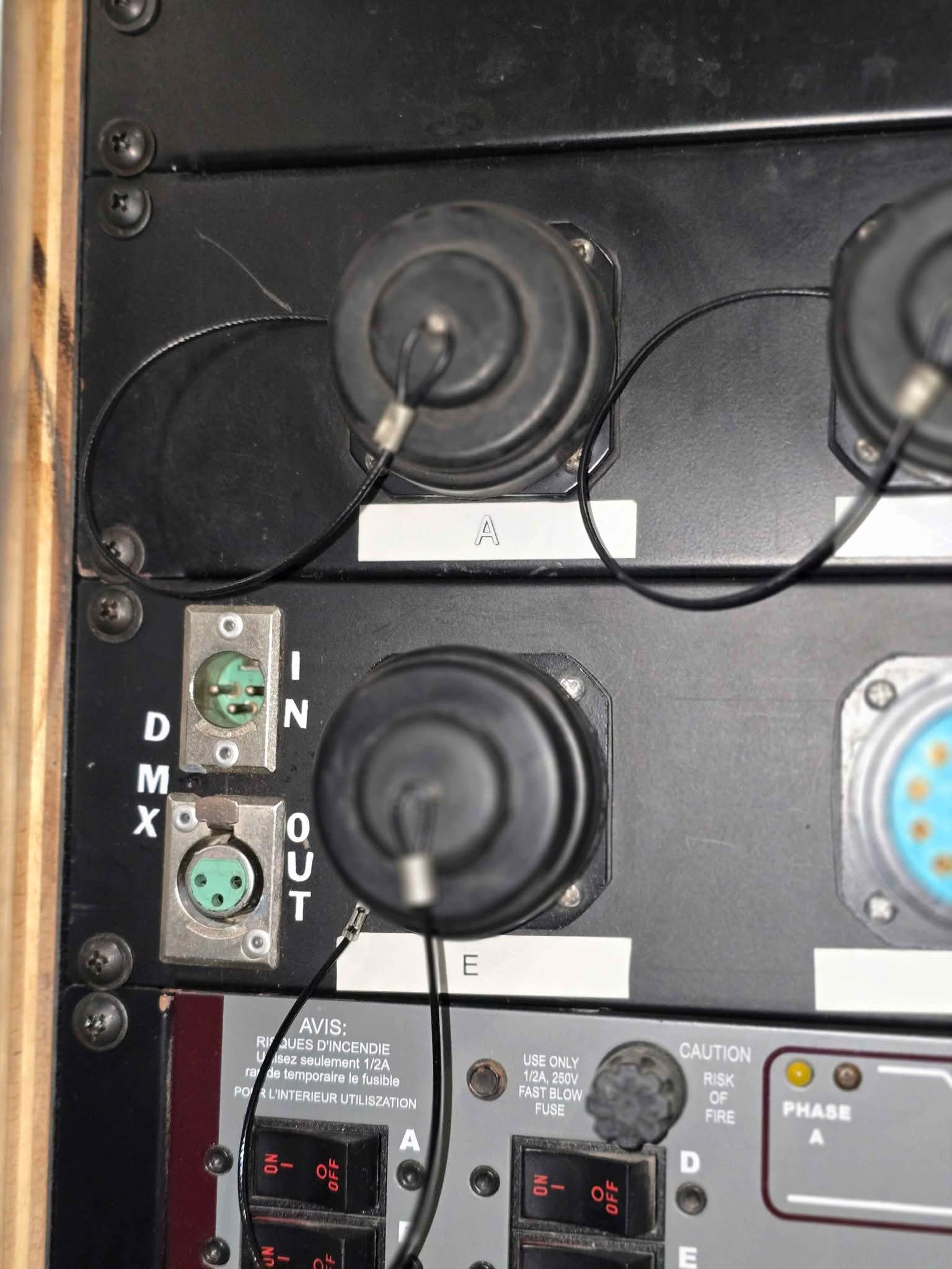 Great 15 or 16 space SHOCK mount case , lightronics dimmer racks rd 121 ...