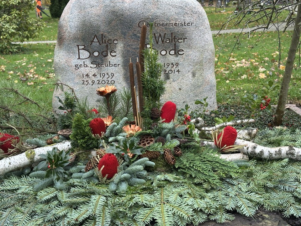 Friedhofsgärtnerei Karl... - Friedhofsgärtnerei Karl Bode