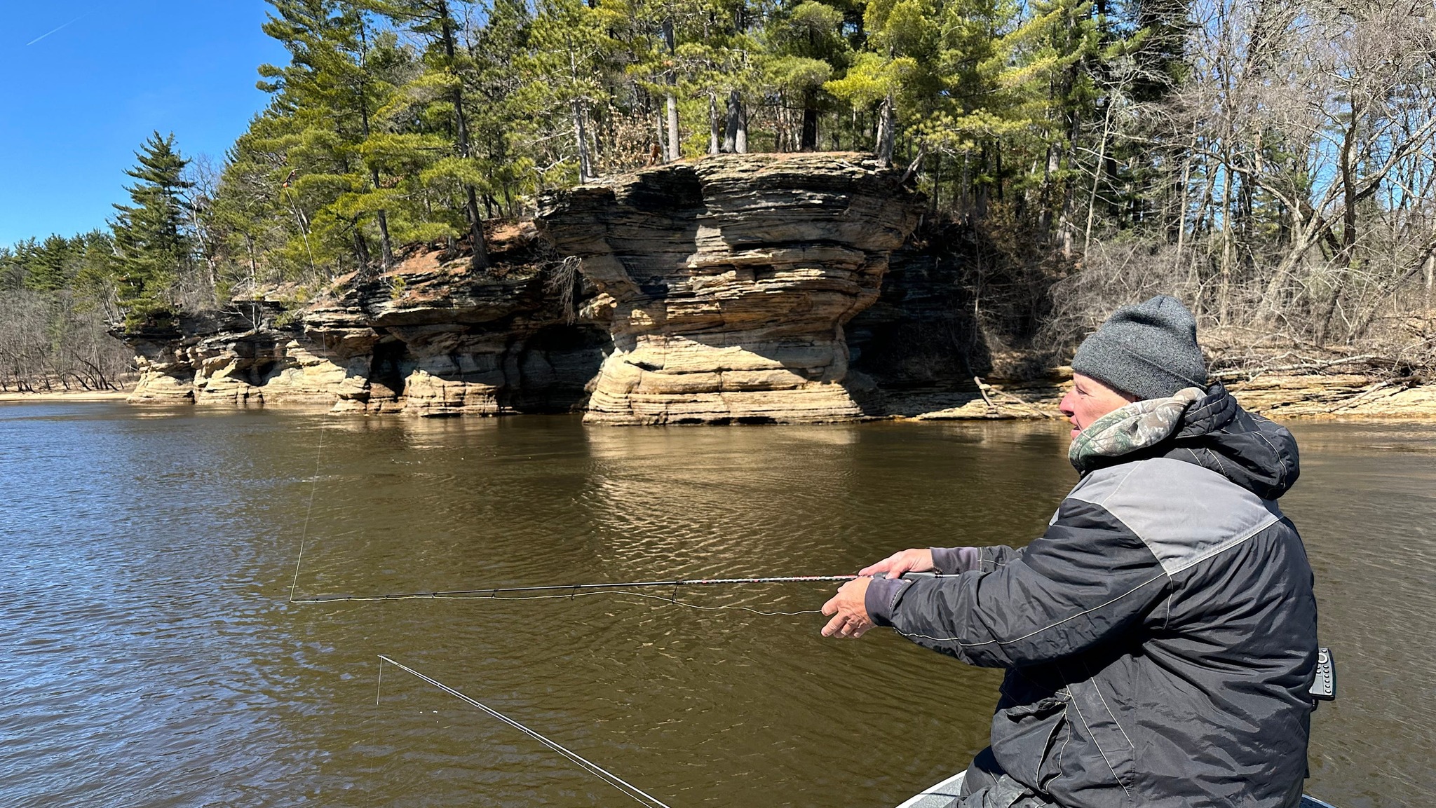 bank pole fishing wisconsin Poles Green 6, 8, and 10 feet  Hook and Arrow This Setup Catches GIANT Flatheads