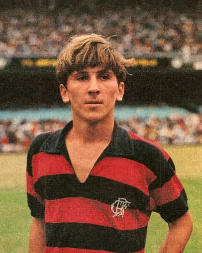 Zico and Maradona with the beautiful '10' Flamengo jersey.