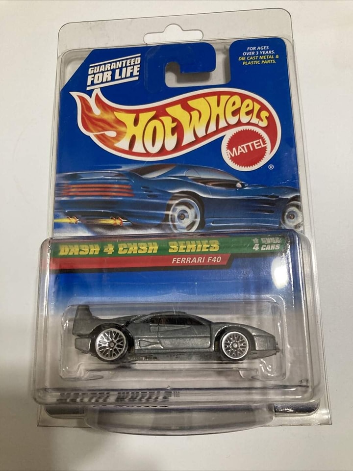 Collectors🔥 FERRARI F40 – 1998 Hot Wheels Dash 4 Cash