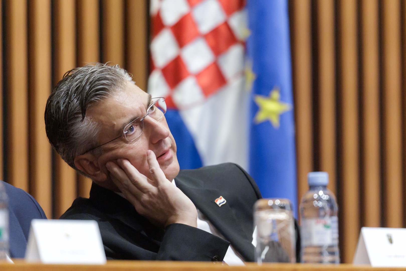 HDZ - Hrvatska... - HDZ - Hrvatska demokratska zajednica