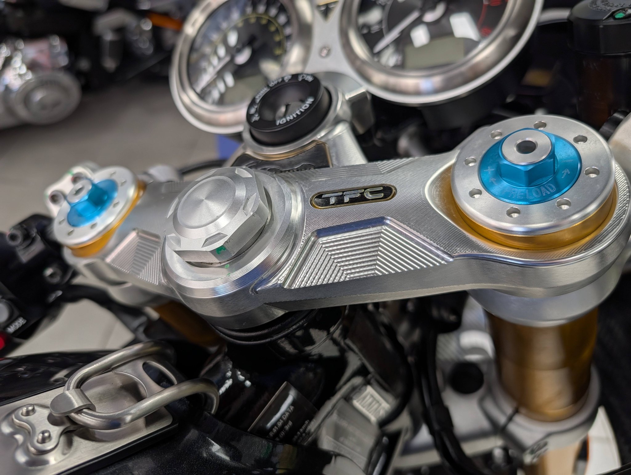 This awesome Triumph Truxton 1200 TFC number 123 out 750, Ohlins 