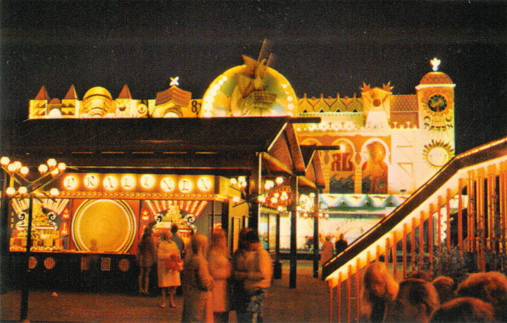 liseberg-peter-pan-bilden-r-tagen-fr-n-flumeride-och-bakom