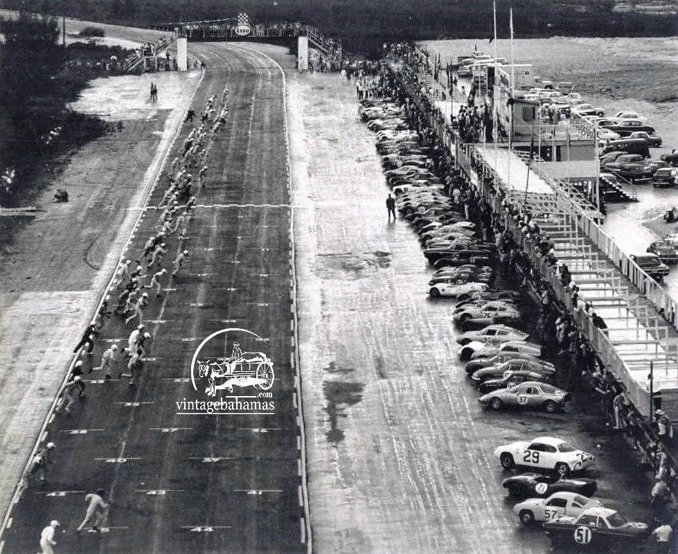 vintagebahamas.com - 𝐋𝐞 𝐌𝐚𝐧𝐬 𝐬𝐭𝐚𝐫𝐭 𝐚𝐭 𝐍𝐚𝐬𝐬𝐚𝐮 𝐒𝐩𝐞𝐞𝐝 𝐖𝐞𝐞𝐤, 𝐎𝐚𝐤𝐞𝐬 𝐅𝐢𝐞𝐥𝐝 ...