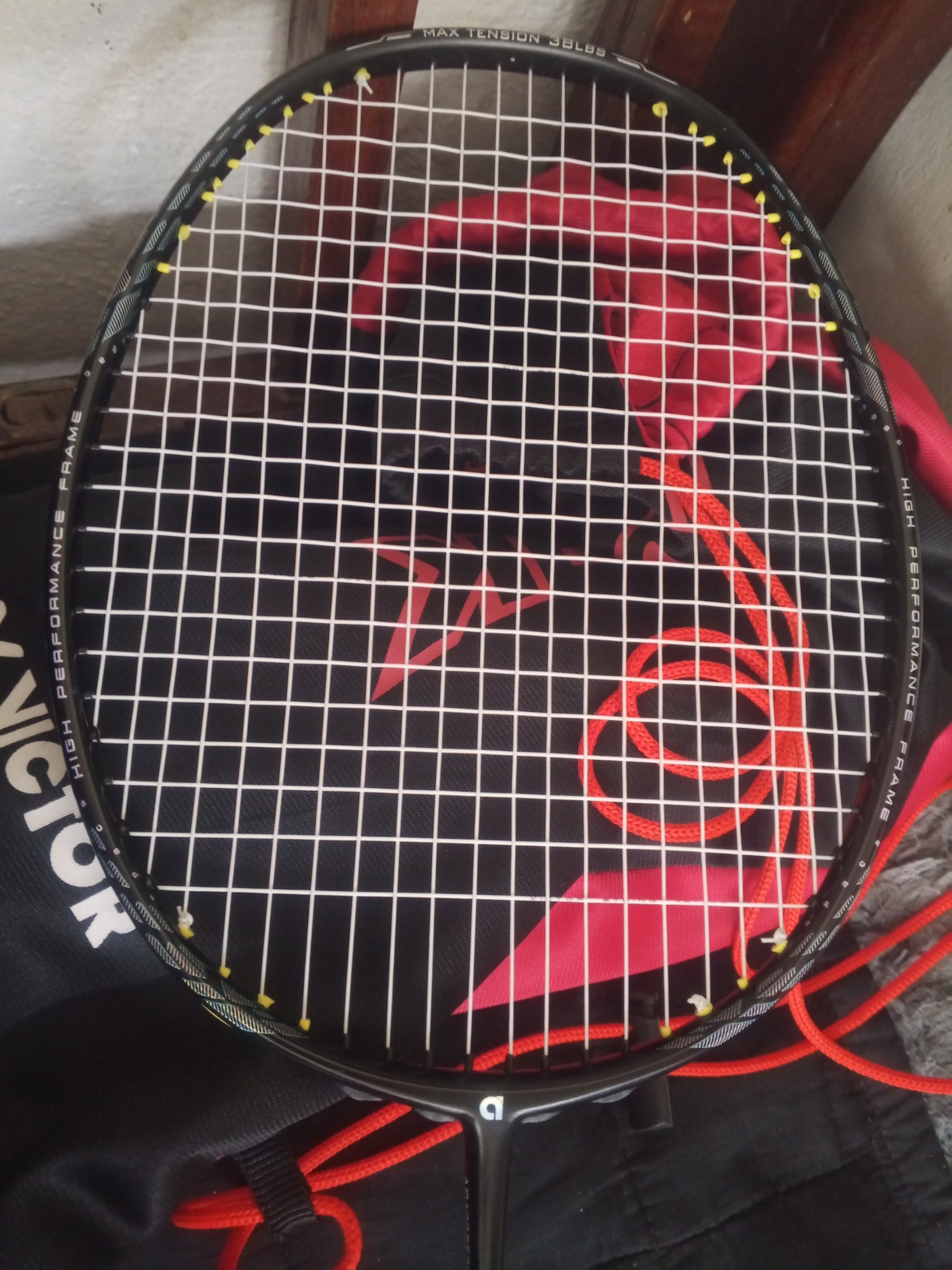 FOR SALE!!!!!!!! SPECS: 🏸Apacs N-force 111 🏸 String (vs 100