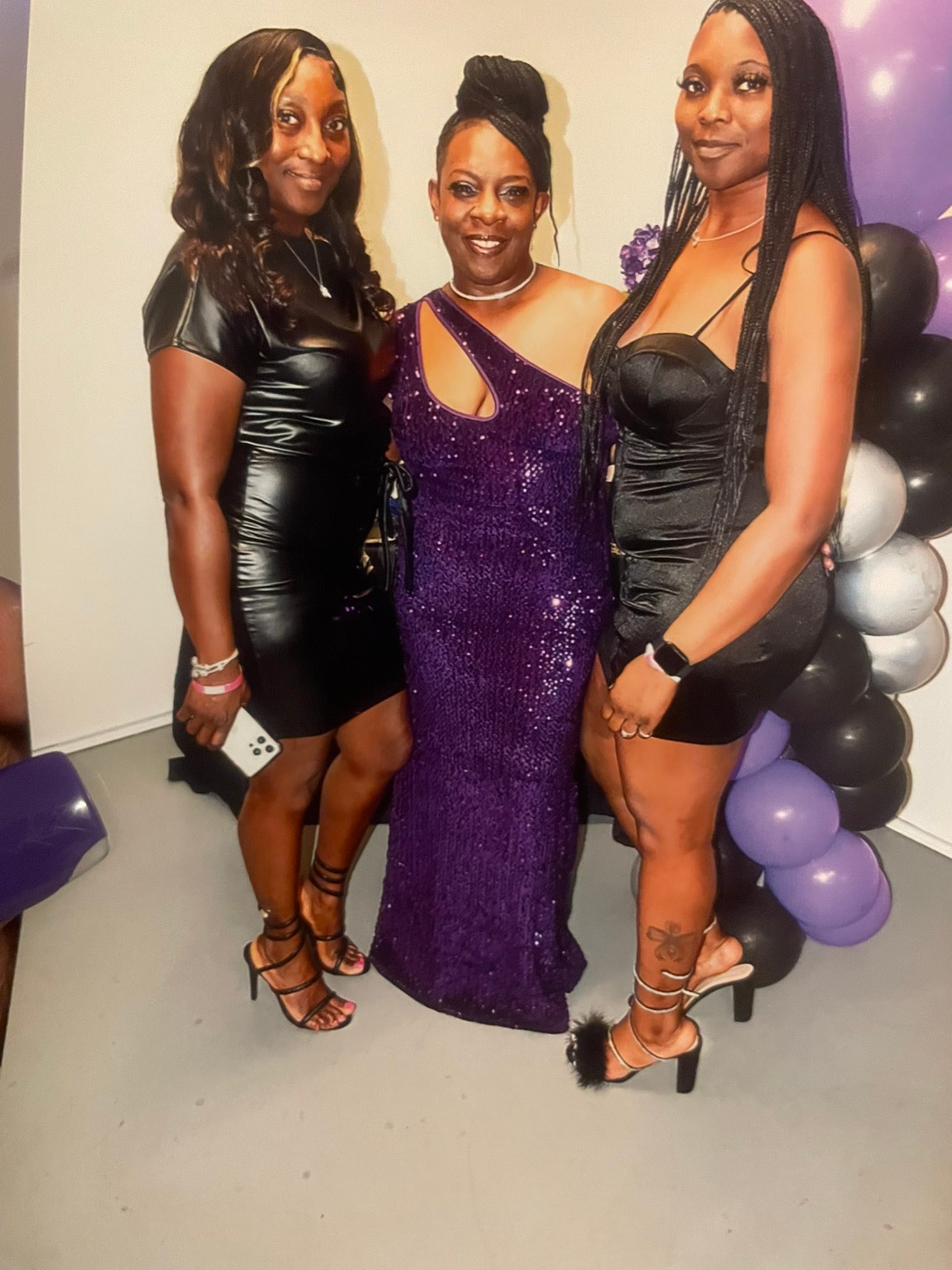 sherita-y-all-help-me-wish-my-beautiful-crazy-little-sister-a-very