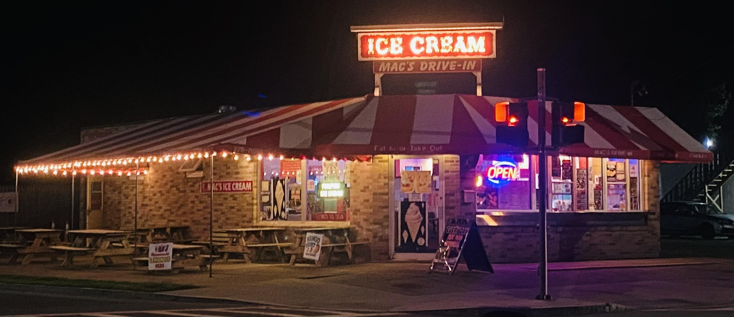 Mac's Drive-In | Watervliet NY