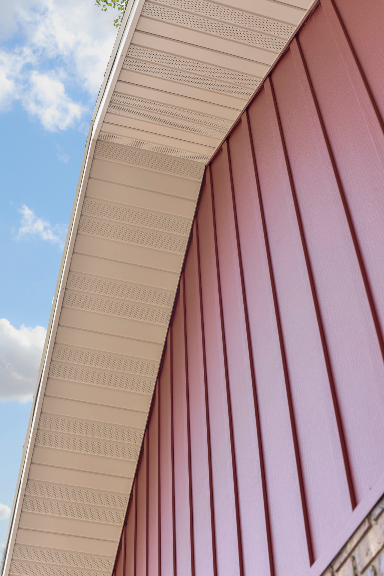 Eastside - Eastside Machine Company siding, fascia, and gutter machines ...
