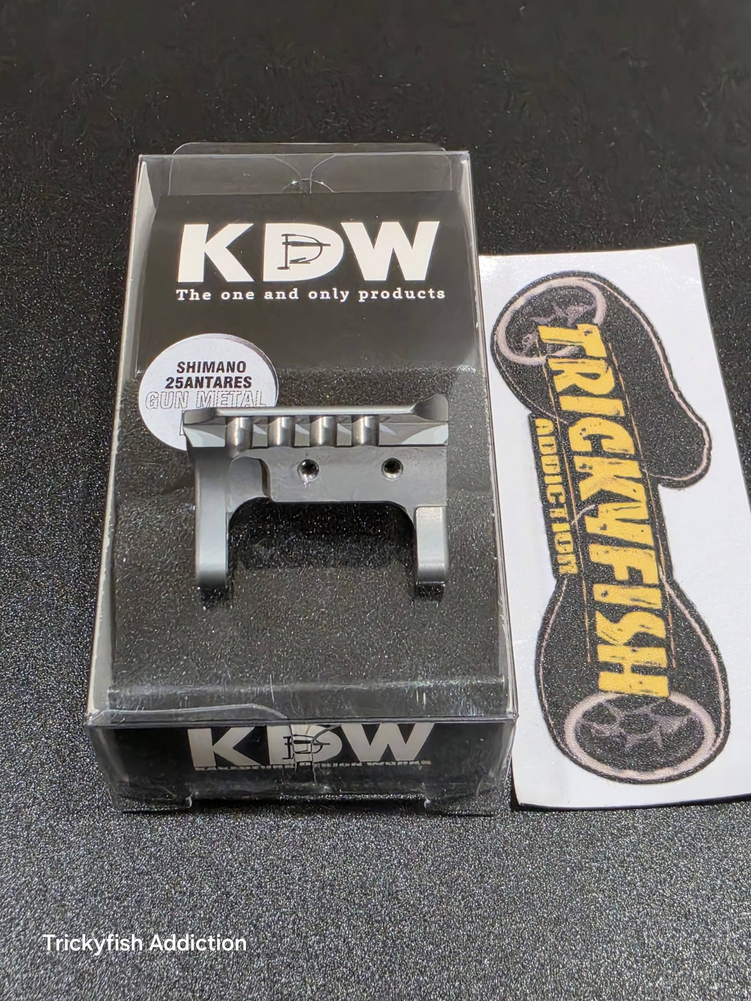【CHEE'S】 ULN] KDW Thumb Bar 25 Antares Left Color Gunmetal Complete screw