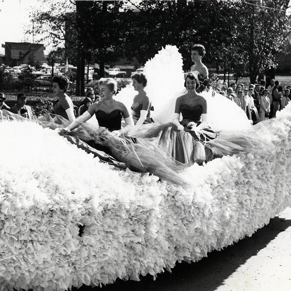 📸 Sharing a few campus throwback photos from the 1950s and '60s