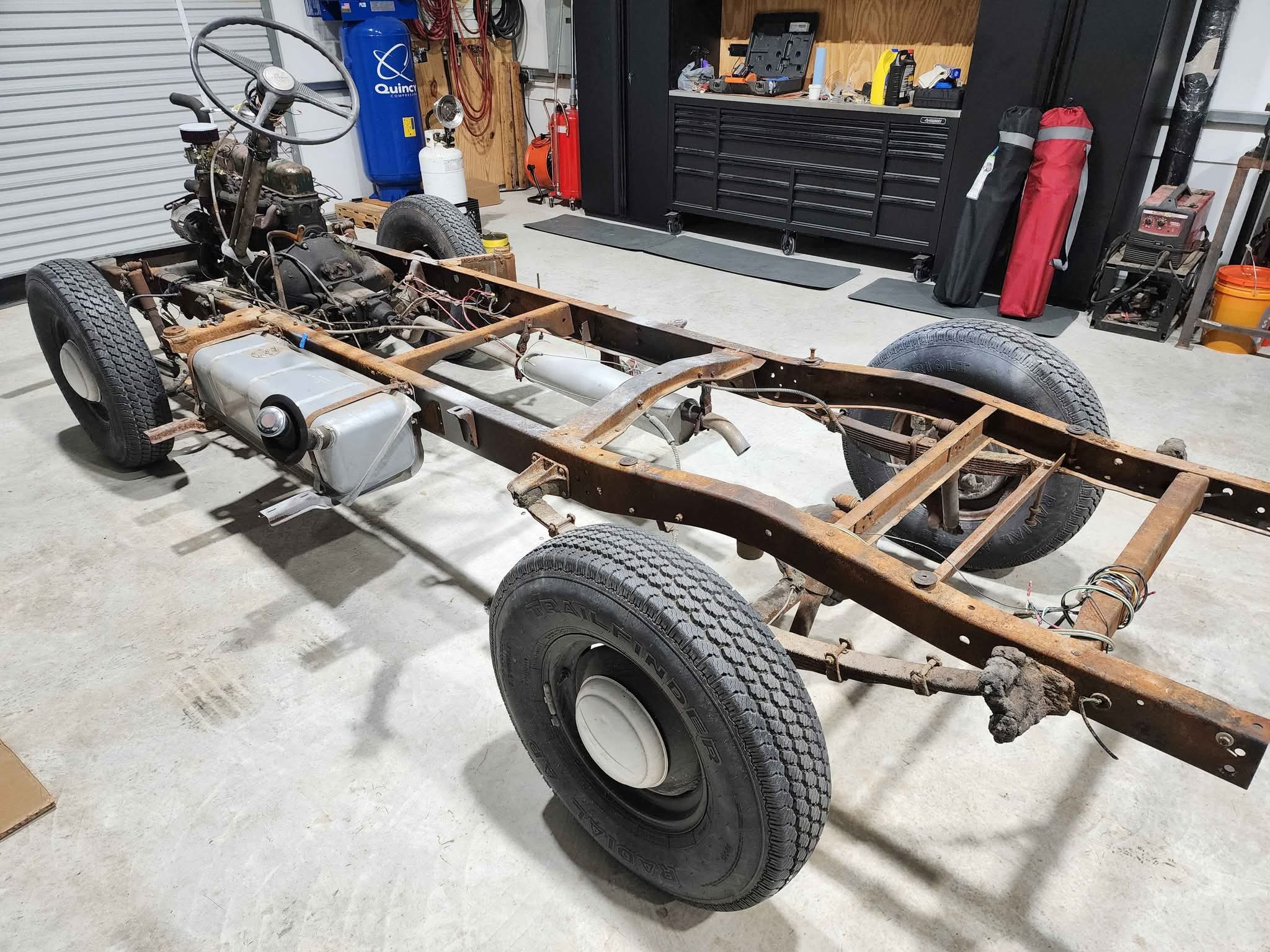 1953-55 Ford F100 Chassis w/Drivetrain - Car Engines & Engine Parts ...