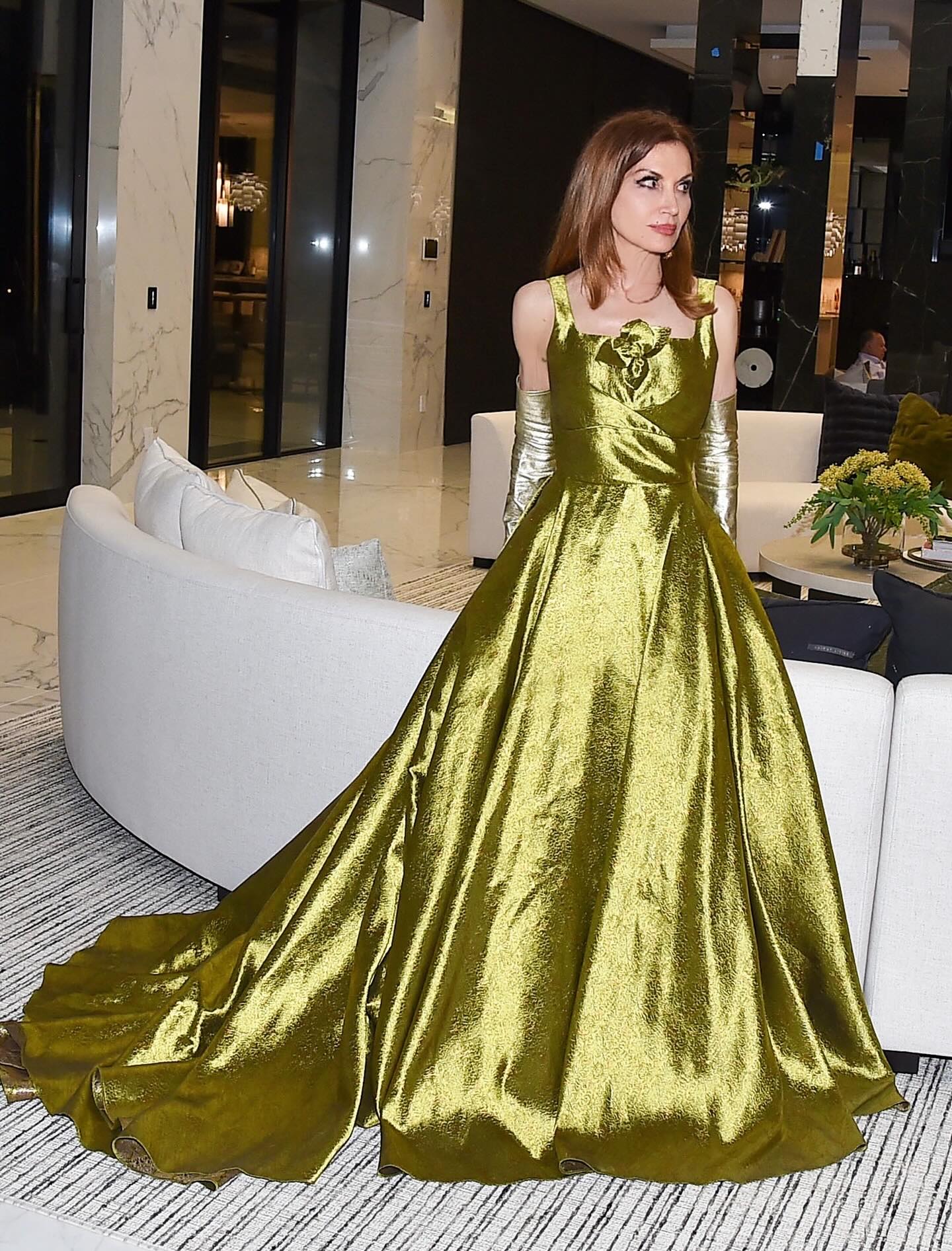 Fashion code advice ❤️: What to wear to “White-Tie Ball” such as the @vienneseoperaball on May 8, 2026 in #NYC … When an invitation calls for “ White Tie” dress, women should always