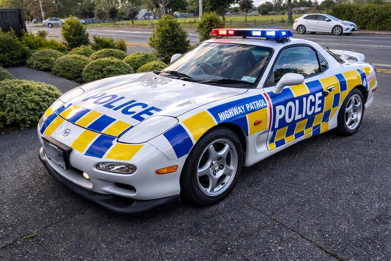 ♥♥ TRUE OR FALSE? 🚔🔥 In 1993, the NZ Police introduced 5 Mazda RX-7
