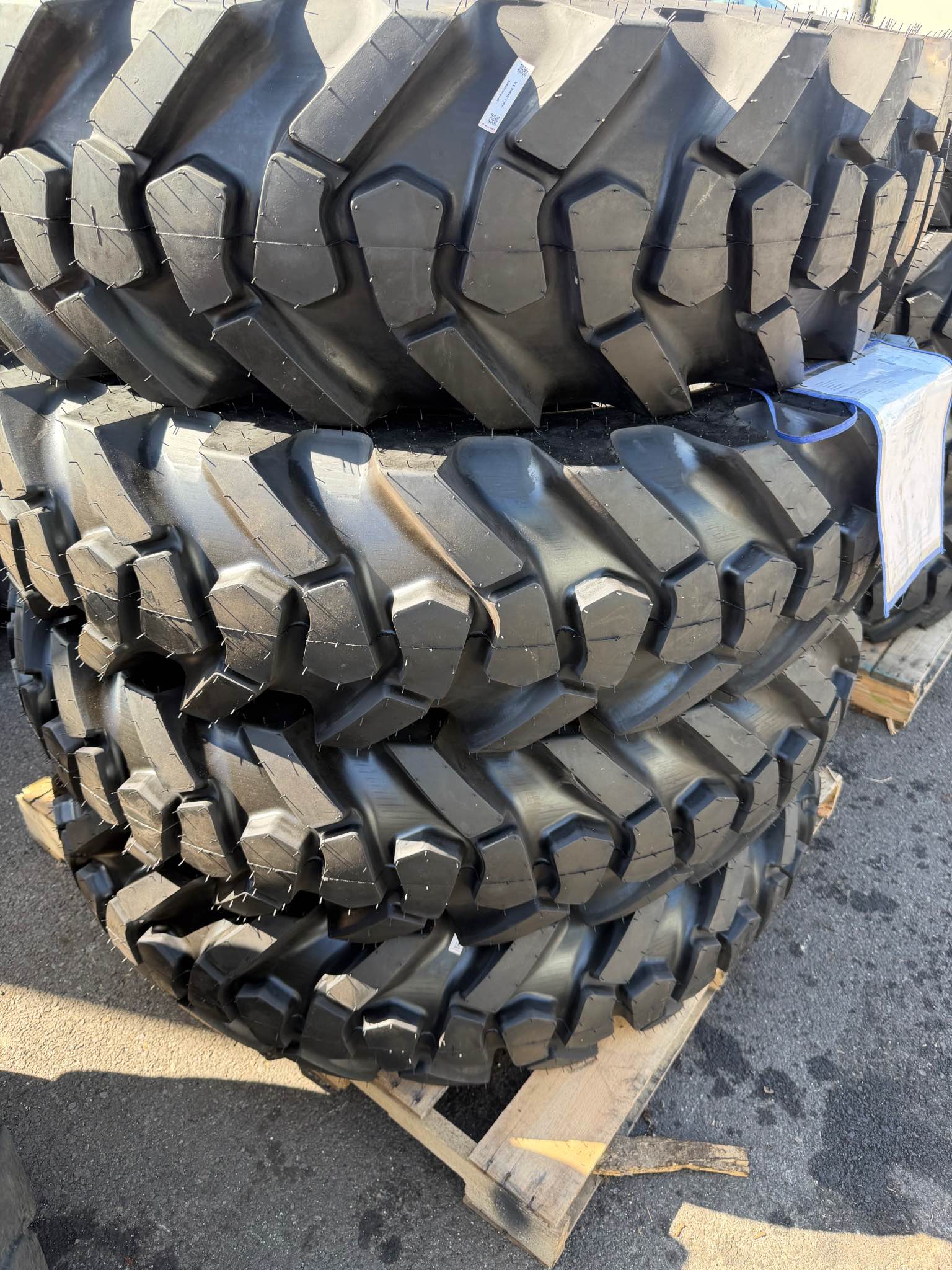 14.00-24 / 13.00-24 Gradall tires. - Car Wheels, Tires & Parts ...