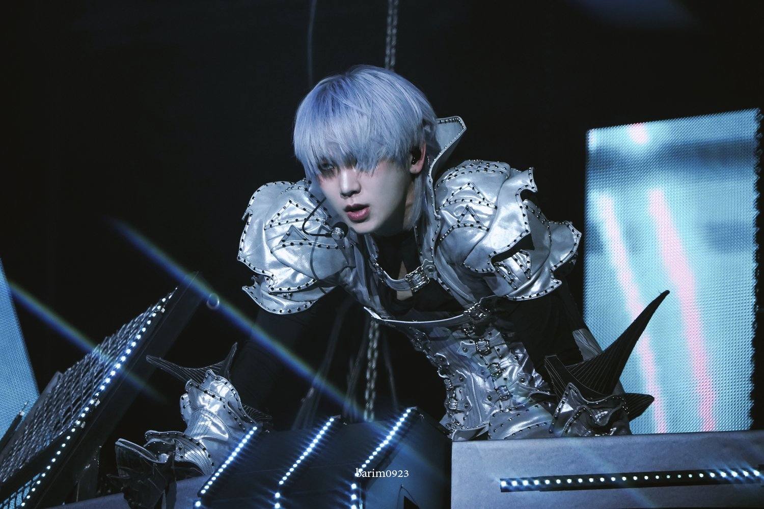 SHINee - SHINee added a new photo.