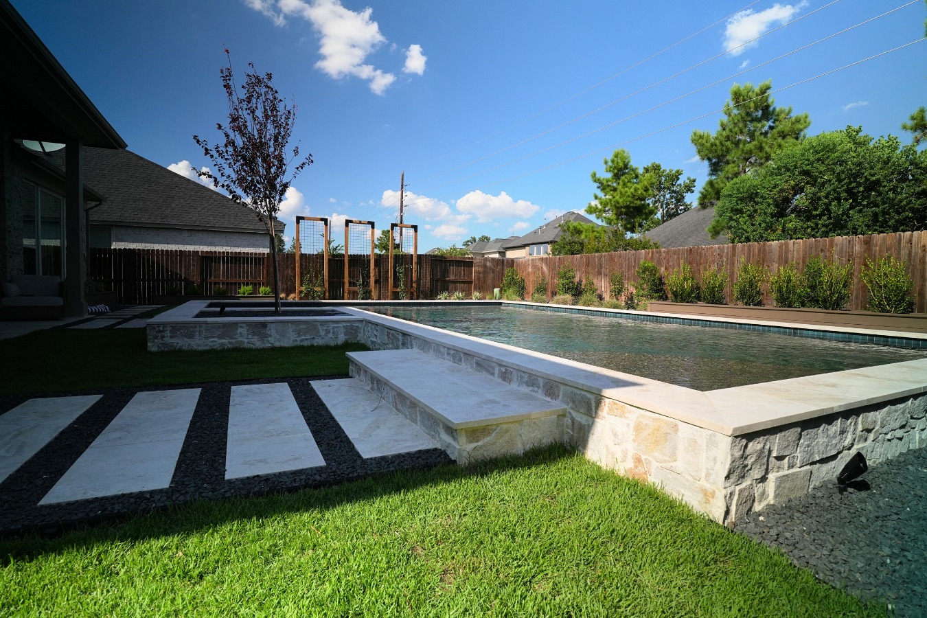 Knockout - Custom pools that turn heads and hold up over time. Designed ...