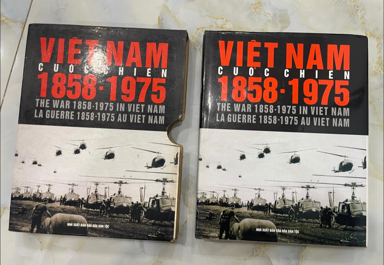 Việt Nam cuộc chiến 1858 - 1975 Sách có hộp, ruột đẹp 1 triệu