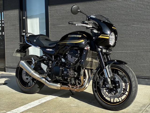 Z1000にマジカルレーシング バイザースクリーンを取り付けました