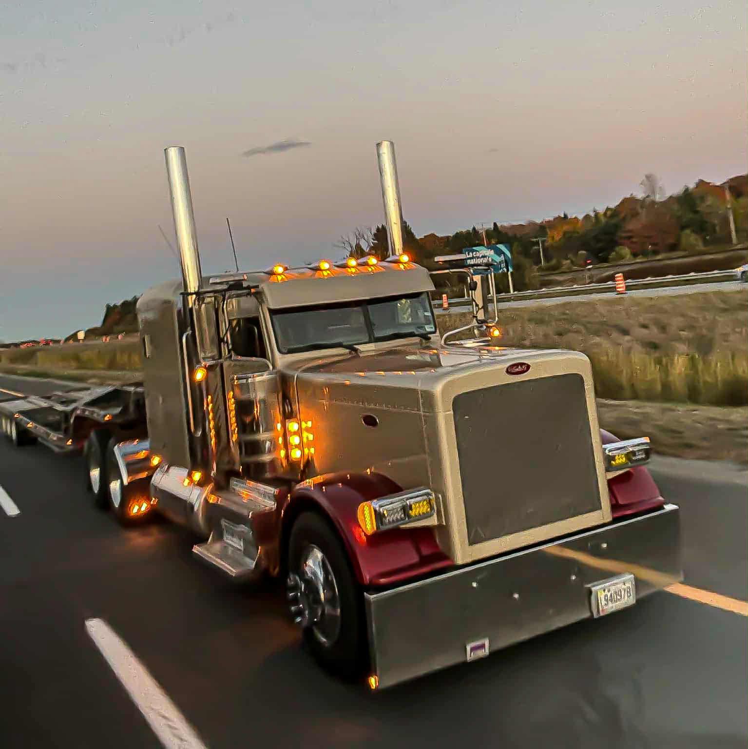 Texas - Alex Quintin 😎😎 #peterbilt389 #largecar #bigrig #quebecbigrigs ...