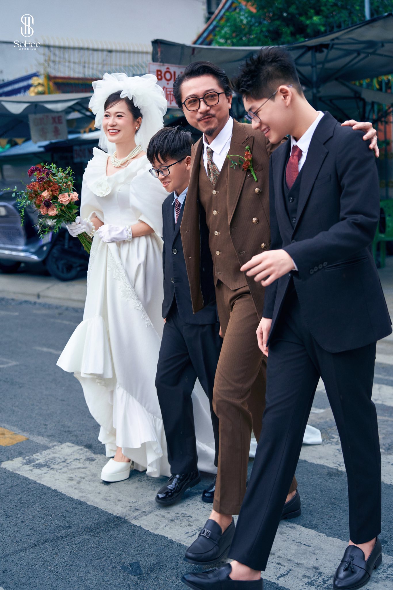Lâm Vỹ Dạ - Lâm Vỹ Dạ added a new photo.