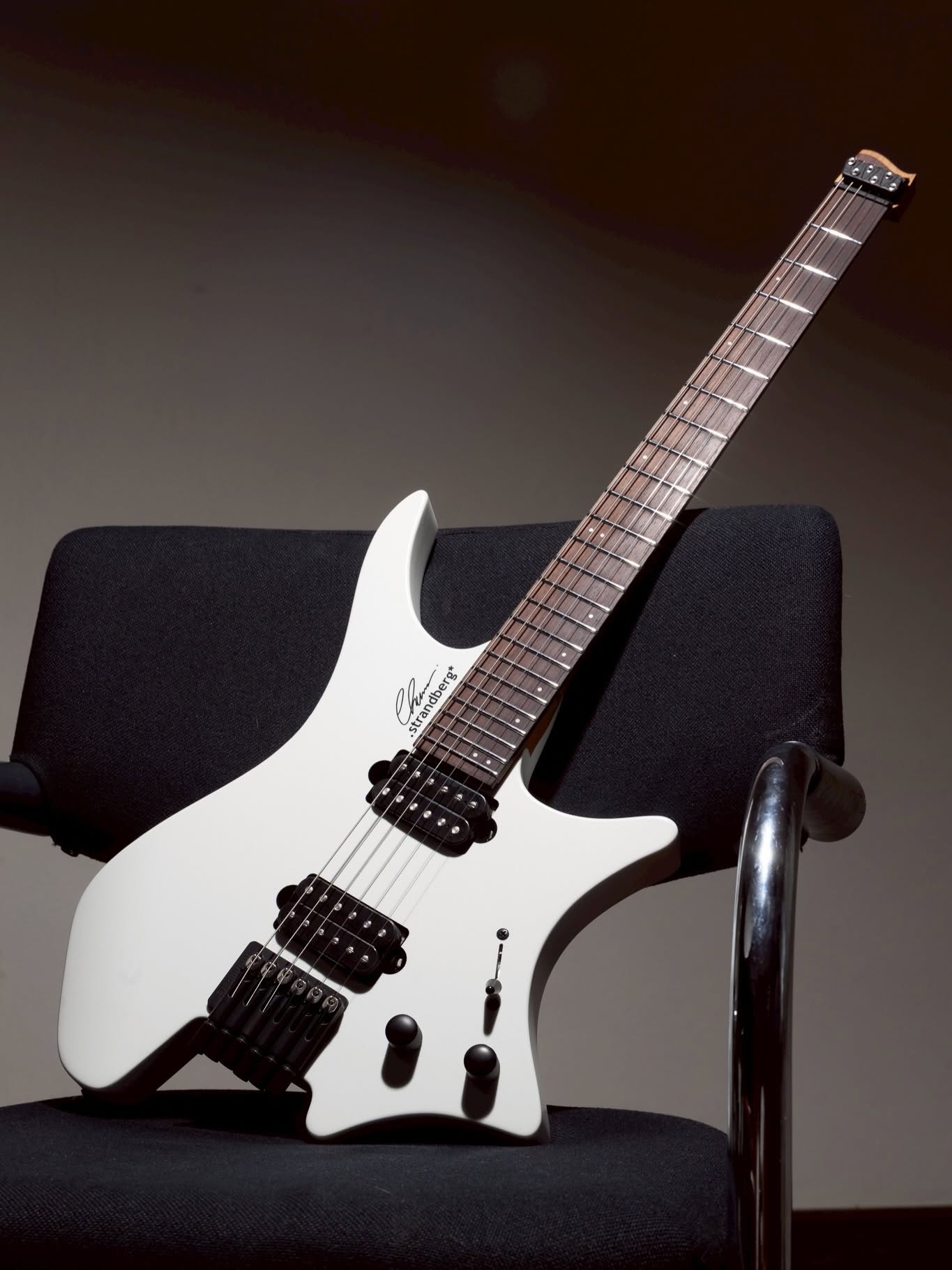 Strandberg - The cerulean beauty of this Boden RAS 6 Lock from