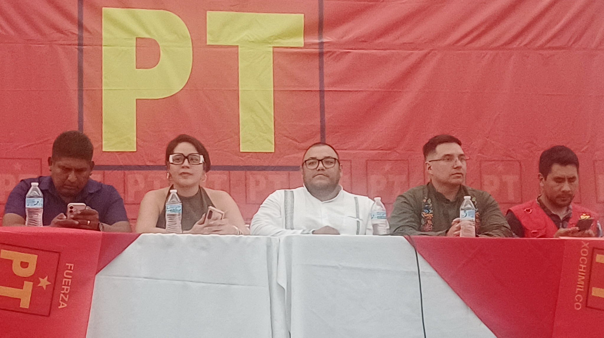 Per... - Periódico El Ahuejote-Líder de Opinión y Comunicación