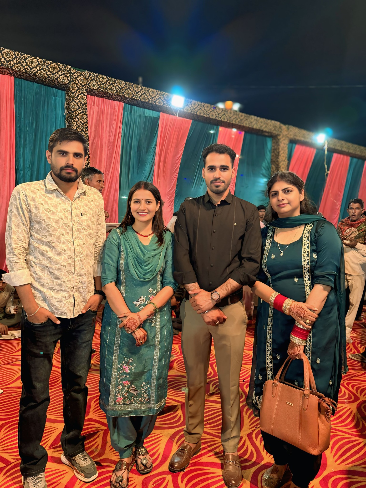 Muskan - Best friends in one frame 🪟🥰🥰🥰 | Facebook