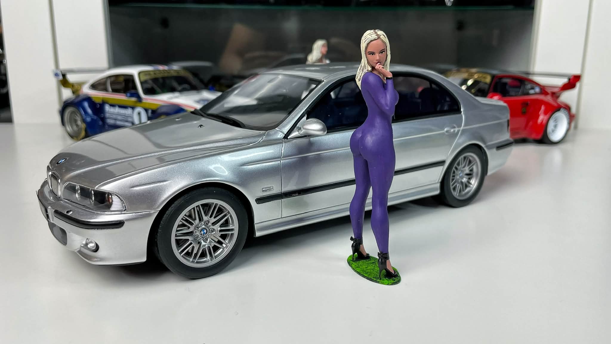 BMW M5 E60 & E61 by Otto 1:18 scale