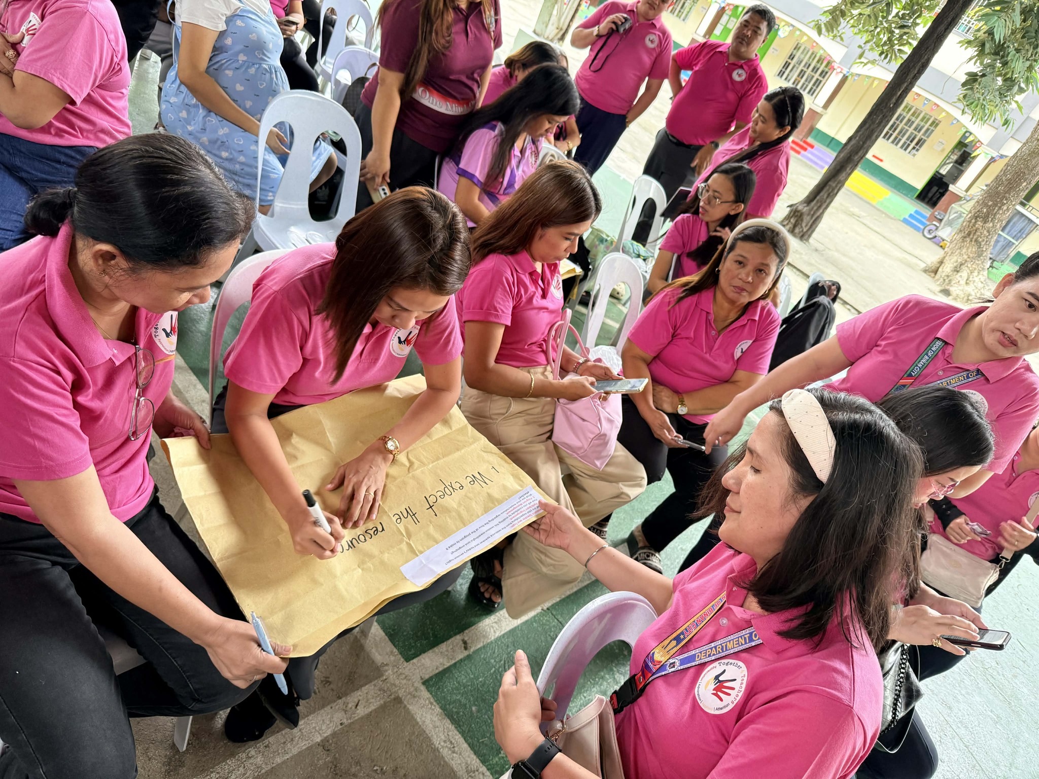 DepEd Tayo... - DepEd Tayo Pagkakaisa ES - Biñan City