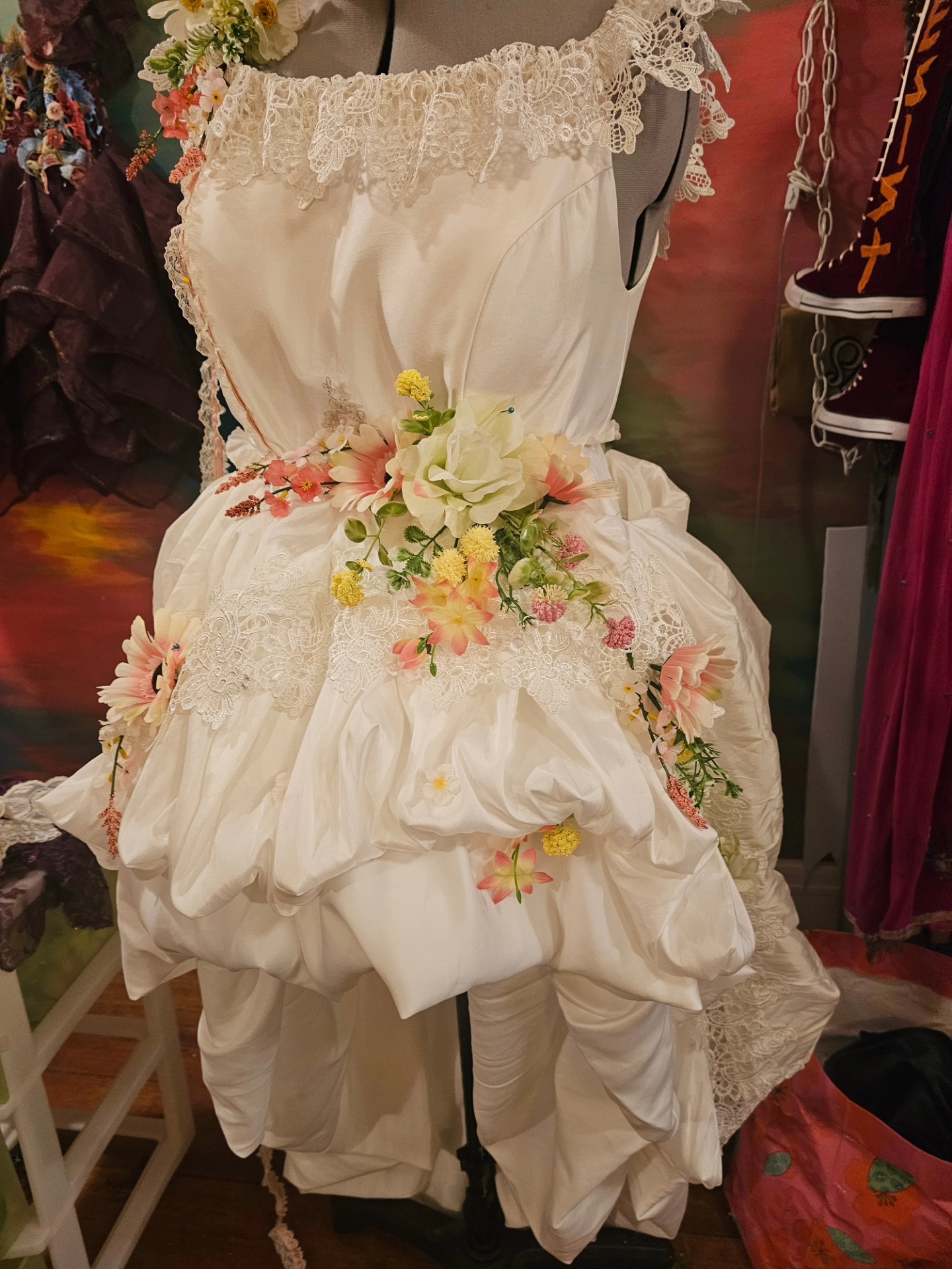 how to dye a white dress green Can I sage a different color? Party wear