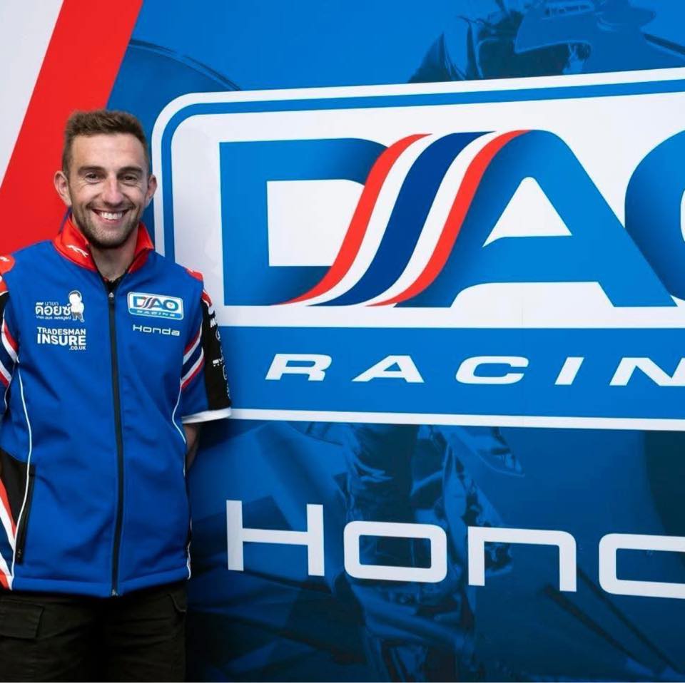 30 mins of FP1 left 🔥 DAO Racing British Superbike Championship ...