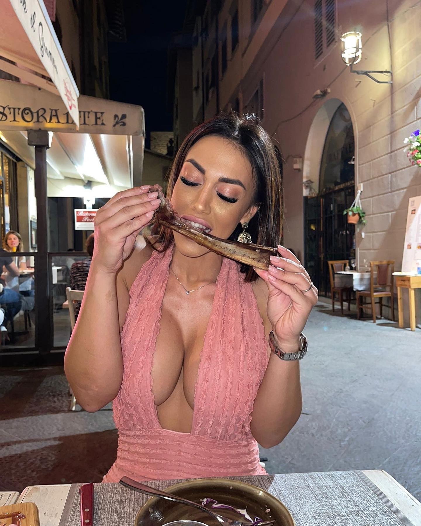 federica-pacela-federica-pacela-added-a-new-photo-at