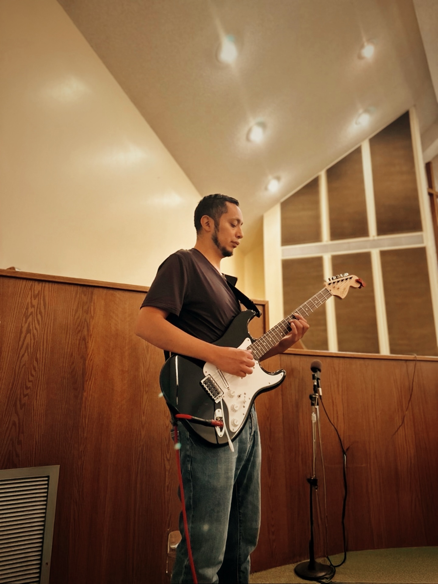 Chris Chavez Music