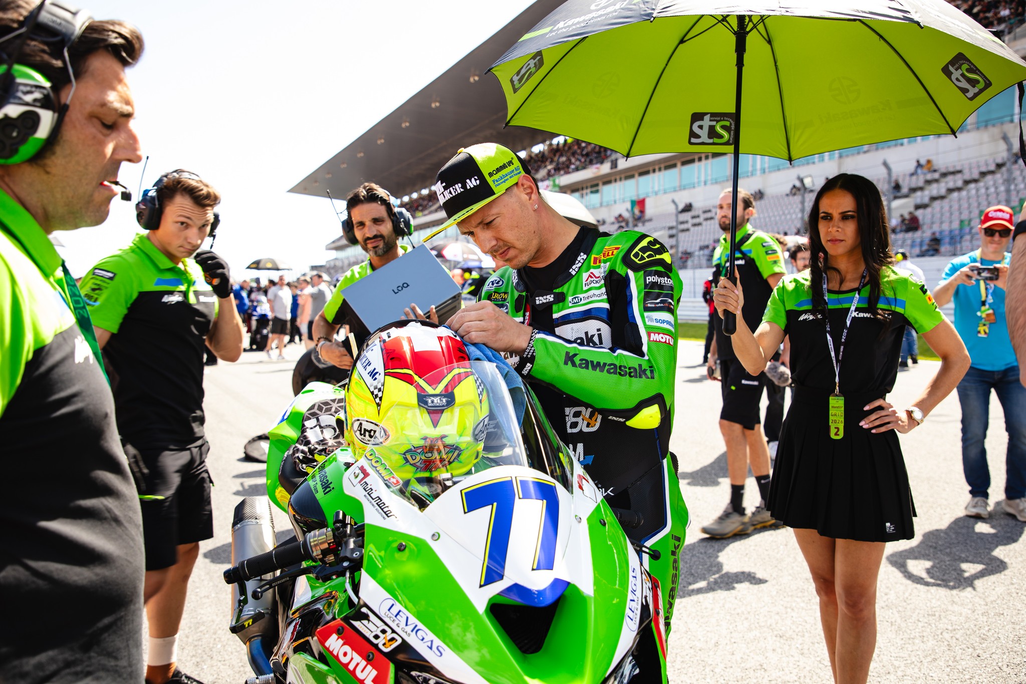 そら 📍 #Portougueseworldsbk 🇵🇹 Race 1 - P.11 . 👉 @domiaegerter77