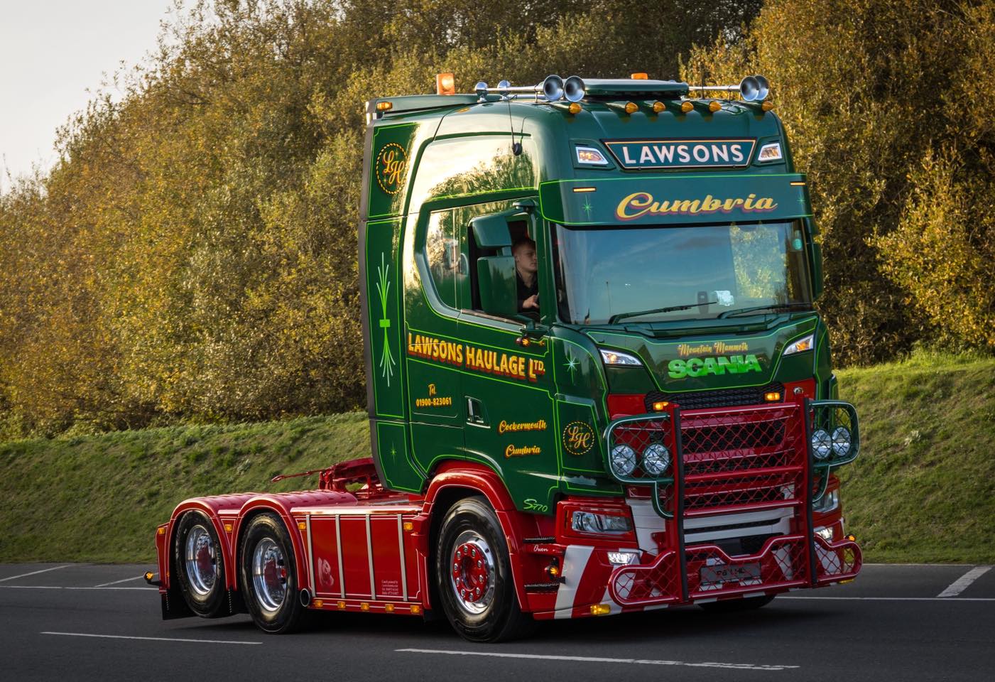 Lee - Mountain Mammoth! #scanıa #scania #scaniatrucks #scaniav8 #trucks ...