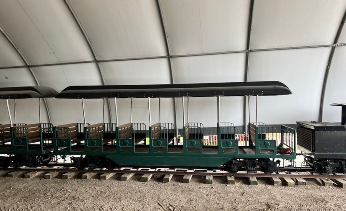 Chance Rides' C.P. Huntington Train - Model Railroads & Trains ...