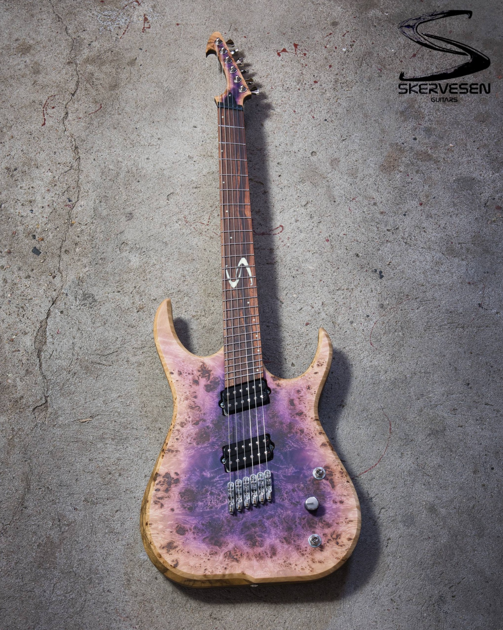 Skervesen - Raptor 6 with flamed maple 5A top, black limba body, 5