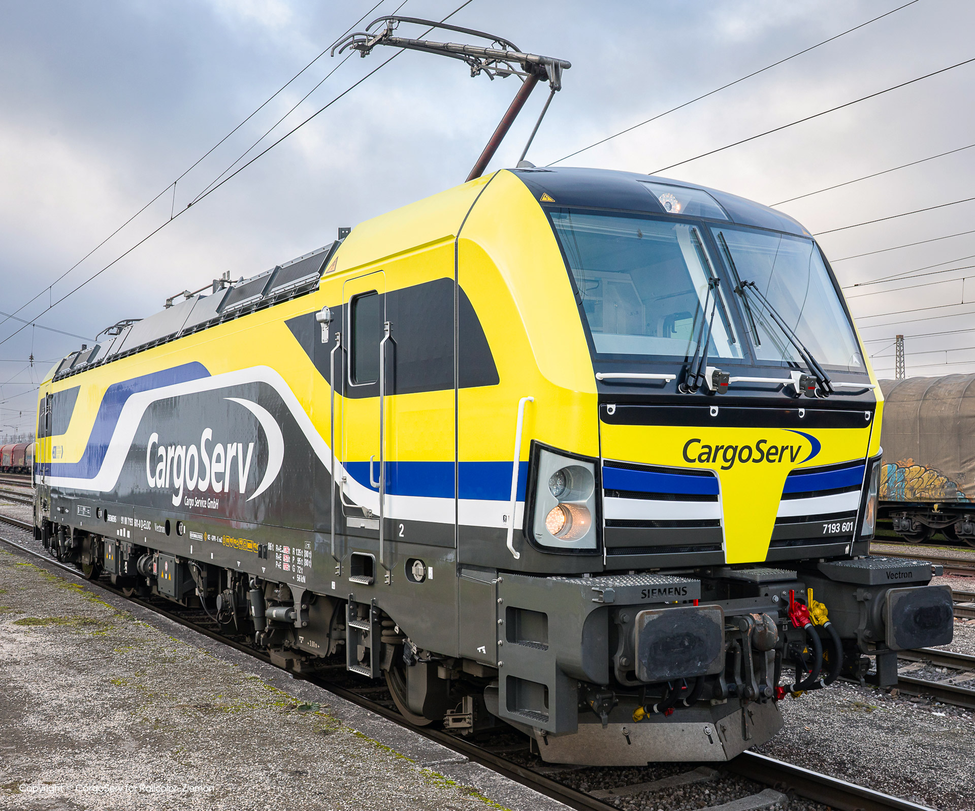 Railcolor - 🚆 New Look for CargoServ 🚆 ELL Vectron... | Facebook