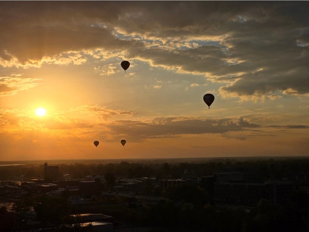 Update: The hot air balloon... - Seymour Oktoberfest, Inc. | Facebook