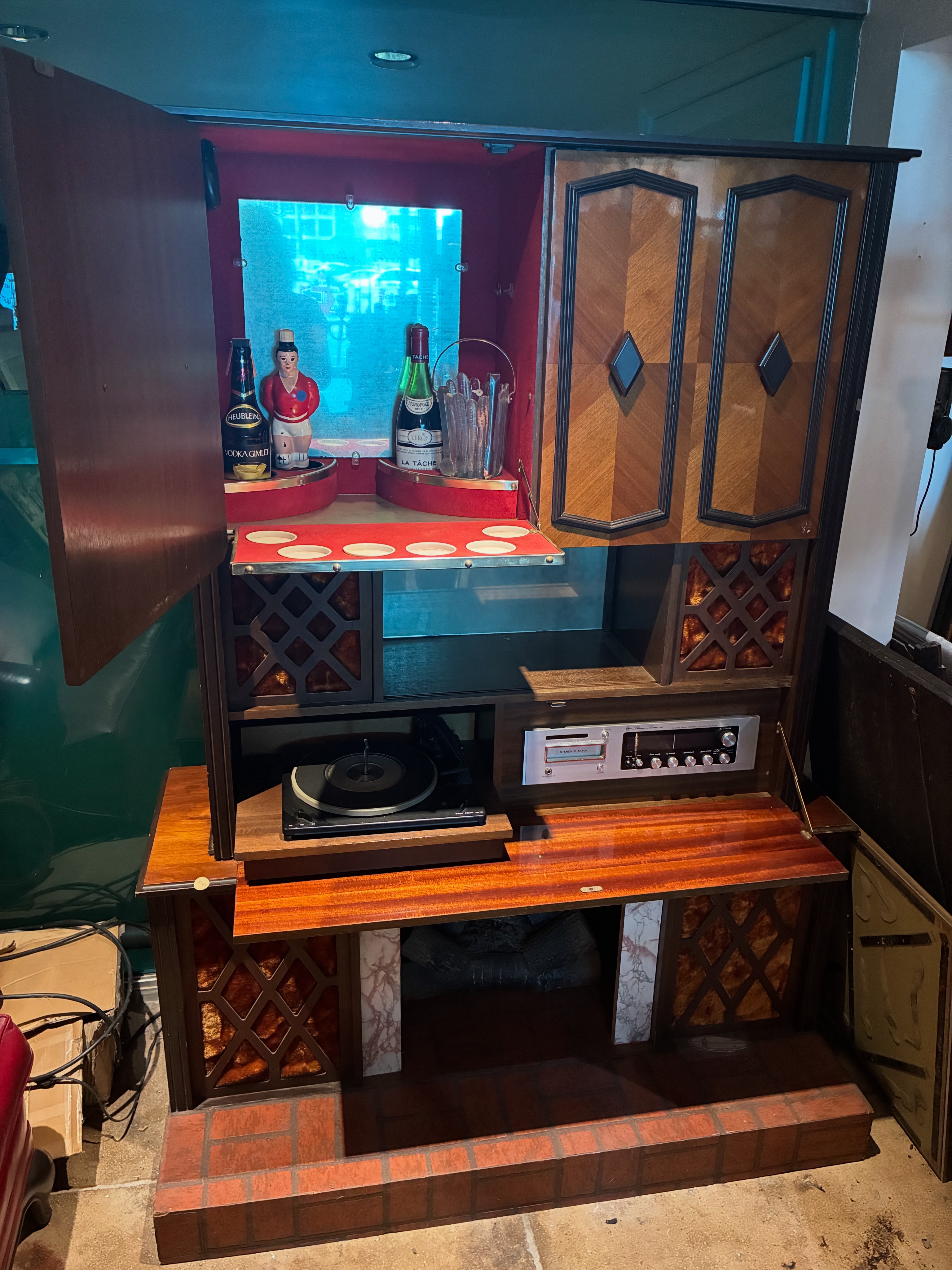 THE SLEEZY 70'S ALL IN ONE ENTERTAINMENT CENTER OF YOUR DREAMS