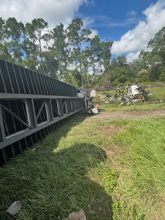 Crash in Sarasota County on I-75 South, before Mile Marker 175