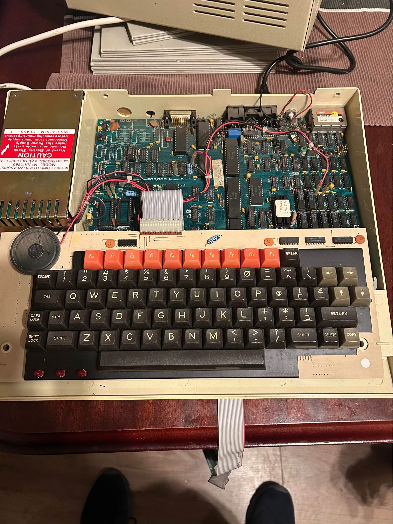 BBC Model B issue 7 with cub monitor. - Desktop Computers - Walsall ...